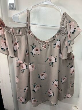 Floral Off-Shoulder Cold-Shoulder Blouse in Taupe and Pink